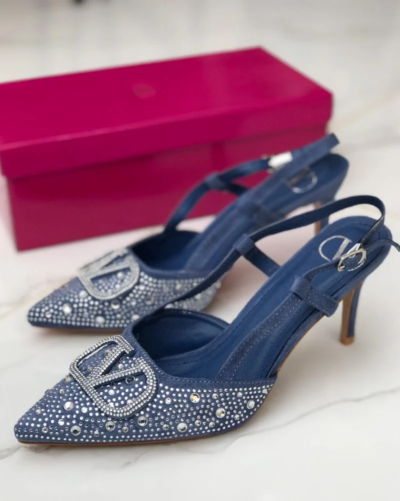 حذاء نسائي كعب